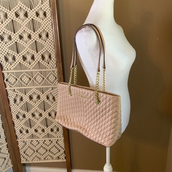 Karl Lagerfeld Paris Karolina Leather Tote Bag Tan Quilted Gold Chain Strap - Picture 2 of 15